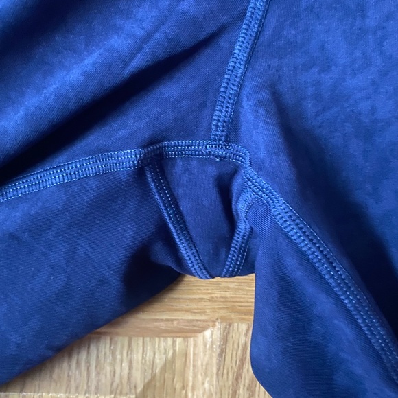 Lululemon Cropped Leggings - Picture 4 of 6